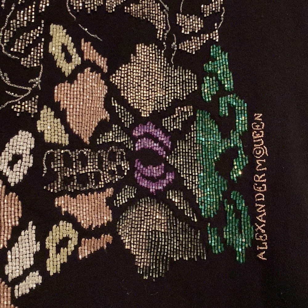 Alexander McQueen Stunning Sparkling Beaded Scull Logo Tee New With Tags - Picture 5 of 16